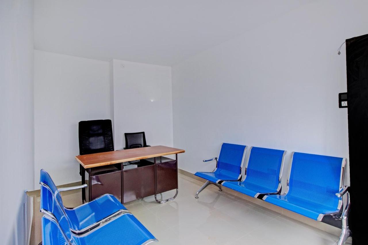 Oyo Flagship 81436 Palace Lodge Mangaluru Exterior foto