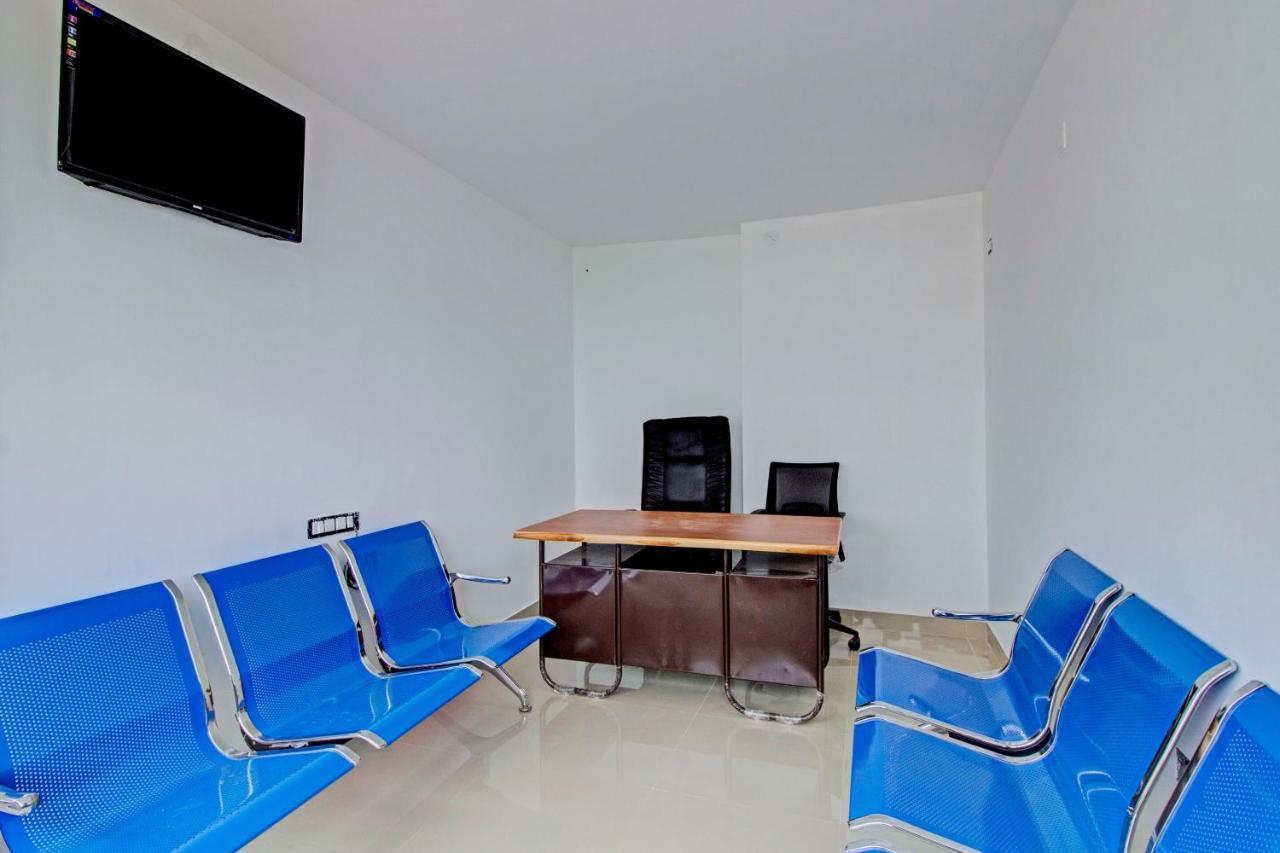 Oyo Flagship 81436 Palace Lodge Mangaluru Exterior foto