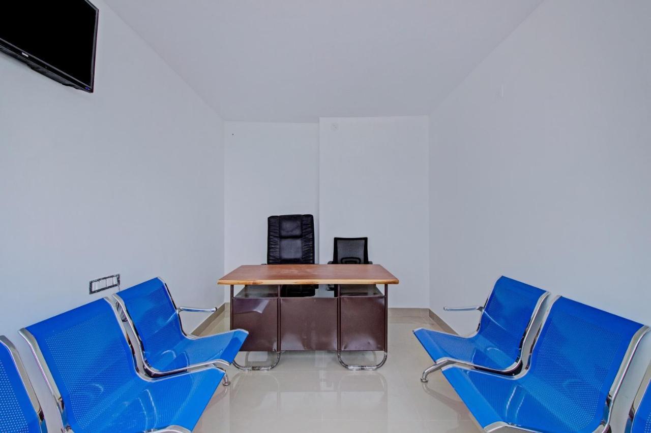 Oyo Flagship 81436 Palace Lodge Mangaluru Exterior foto